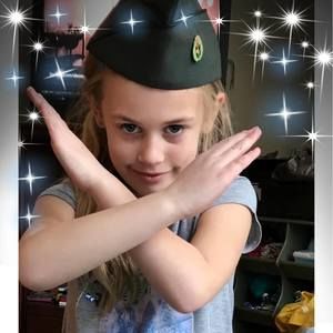 Meet your Posher, Kelly